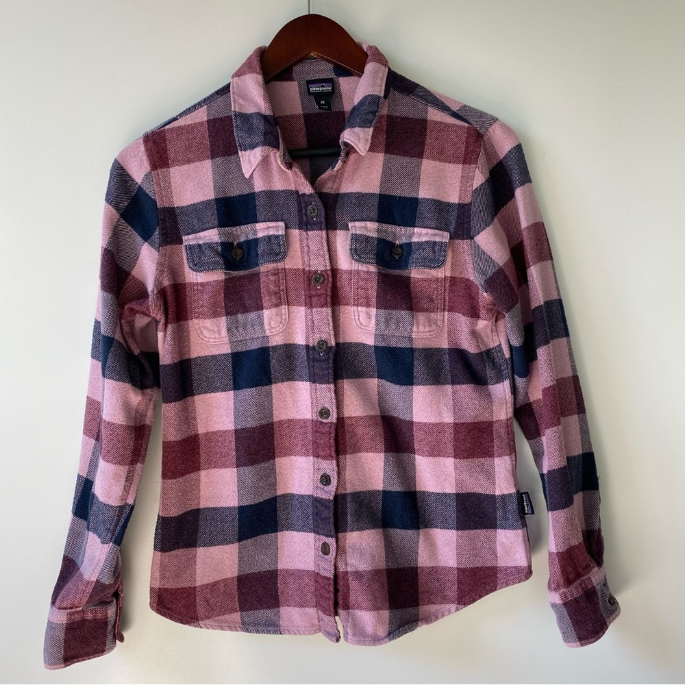 Patagonia Plaid Flannel Shirt Jacket in Lilac, Maroon & Navy XS